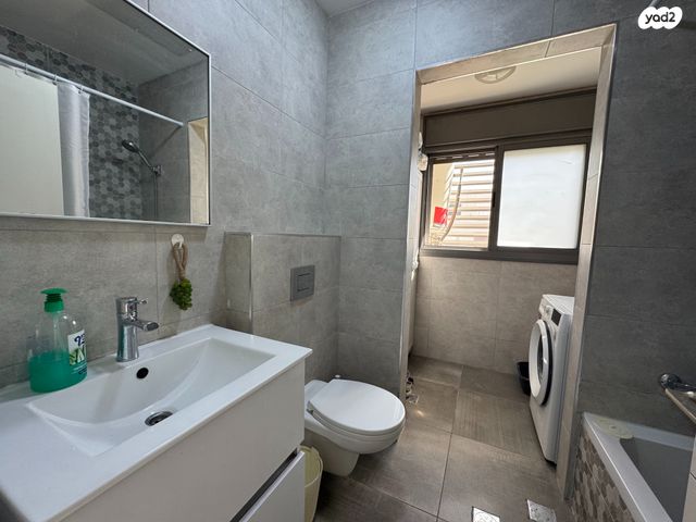 דירה, שדרות הרצל 31, קרית ים  א', קרית ים