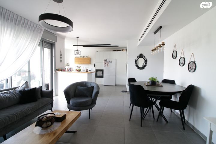 דירה, גולדה מאיר, מורשת, מודיעין מכבים רעות