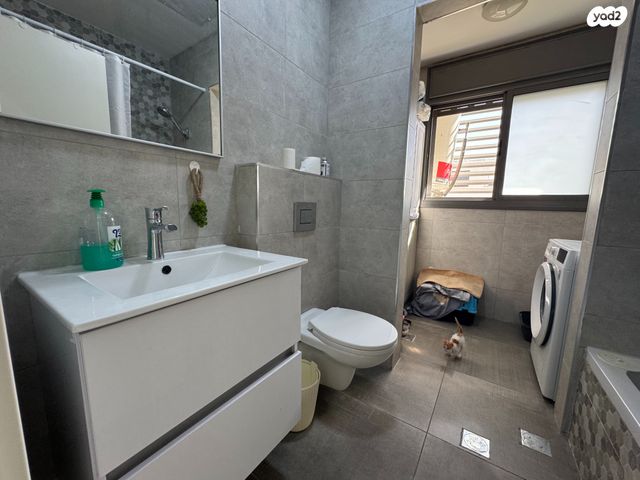 דירה, שדרות הרצל 31, קרית ים  א', קרית ים