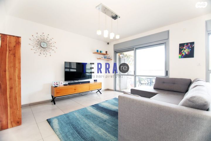 דירה, אלונים, קרית השרון, נתניה