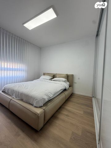 דירה, ראובן ברקת, קרית אילון, חולון