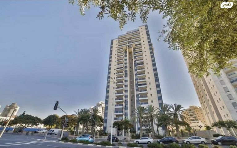 דירה, ראובן ברקת, קרית אילון, חולון