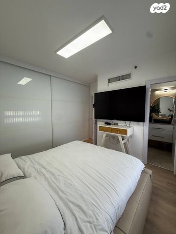 דירה, ראובן ברקת, קרית אילון, חולון