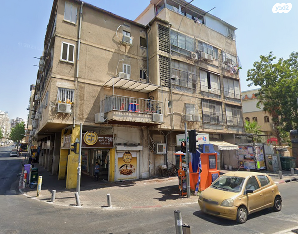 האדמו"ר מבעלזא 1