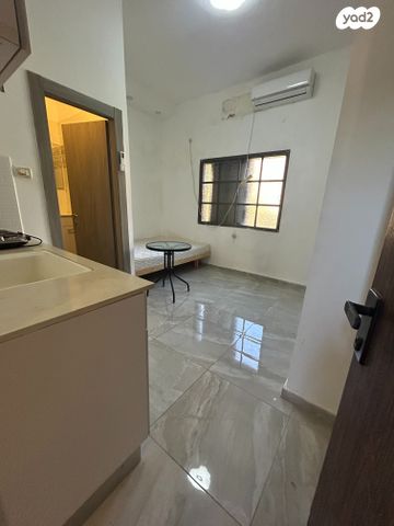 דרך יד לבנים 