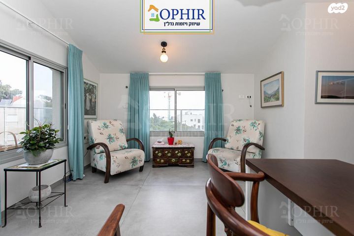 גג/ פנטהאוז, יותם 33, שמבור, חיפה