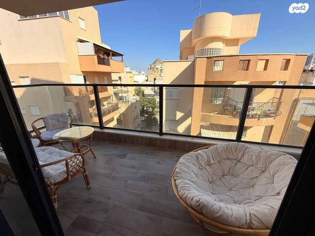 דירה, פתח תקווה