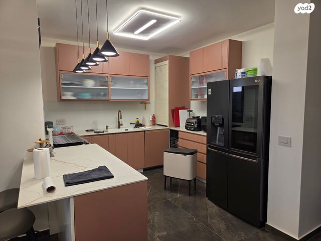 דירה, הצבר, נרקיסים, ראשון לציון