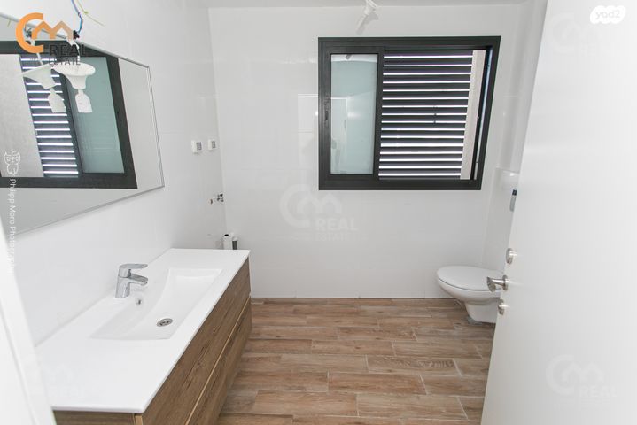 דירה, שדרות מוריה, מרכז הכרמל, חיפה