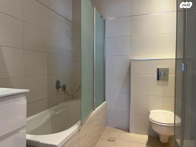 גג/ פנטהאוז, הרב הרצוג, צפון מערב מרכז העיר, נתניה