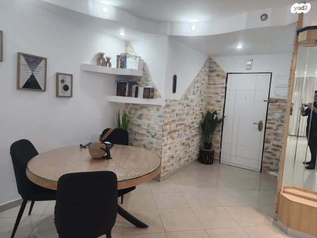 דירה, יהודה הלוי, רובע ה', אשדוד