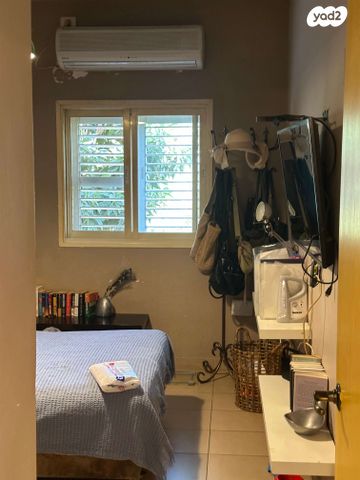 דו משפחתי, הנחל, יד חנה, יד חנה