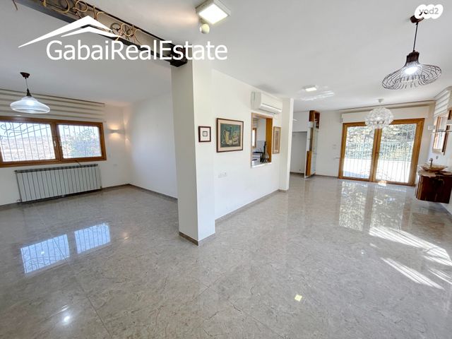 בית פרטי/ קוטג', תירוש, הגפן, אפרת