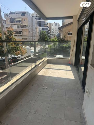 דירה, יד החזקה, נגבה, רמת גן