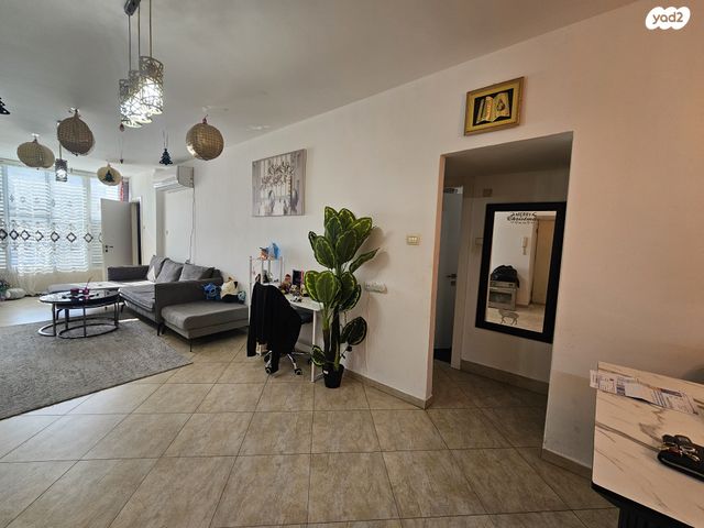 דירה, אנילביץ' 3, לב העיר, בת ים