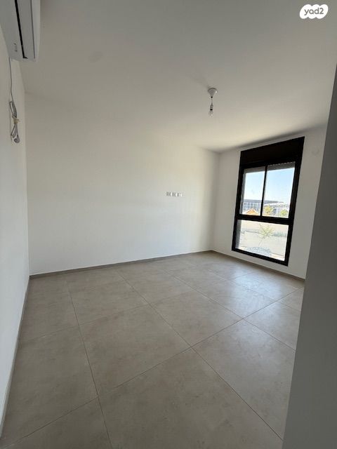 דירה, יצחק שמיר, רמת הדר, גבעת שמואל