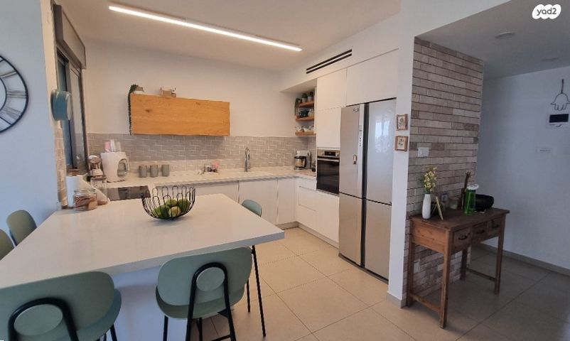 דירה, שער הגיא, יקנעם עילית