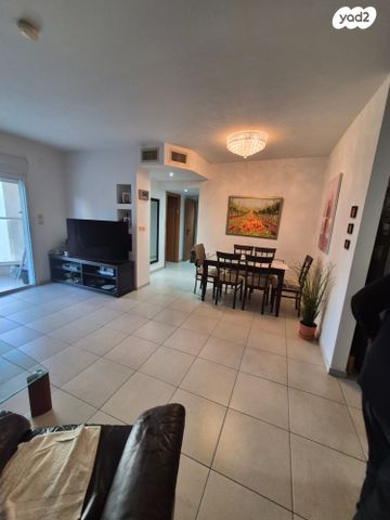 דירה, עלוני נח, מוצקין הותיקה, קרית מוצקין