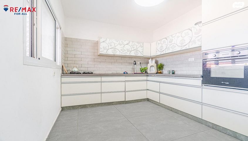 גג/ פנטהאוז, הרב מנצור בן שמעון, אשקלון