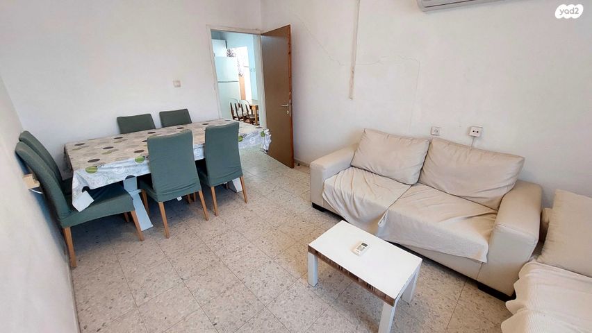 דירה, שמעון בר גיורא, שכונה ד', באר שבע