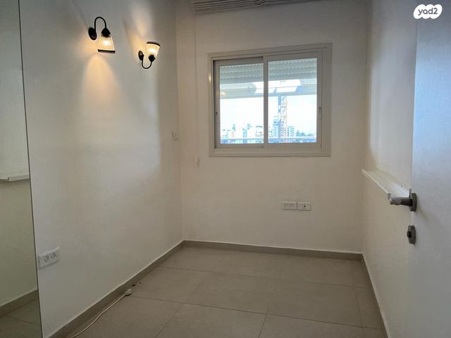 גג/ פנטהאוז, הרב הרצוג, צפון מערב מרכז העיר, נתניה