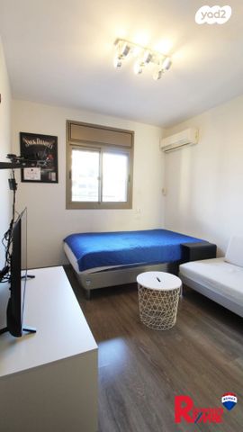 דירה, אהוד מנור 13, קרית אילון, חולון