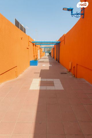 דו משפחתי, ירוחם