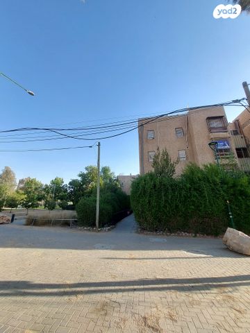 דירה, הכ"ג, שכונה ג', באר שבע