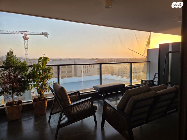 דירה, הצבר, נרקיסים, ראשון לציון