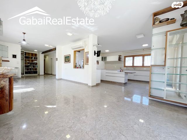 בית פרטי/ קוטג', תירוש, הגפן, אפרת