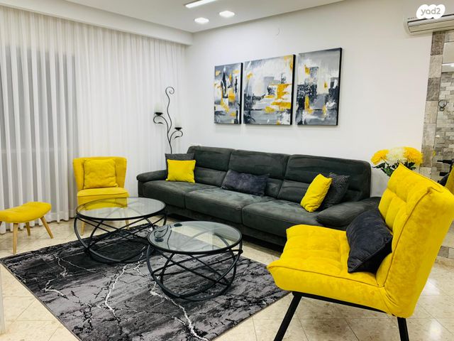 שרה ואהרון אהרונסון 57