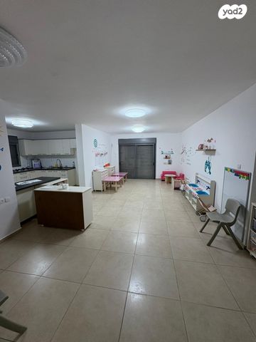 דירת גן, דובדבן, קרית מנחם, אופקים