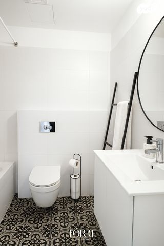 דירה, דרך מנחם בגין 158, מונטיפיורי, הרכבת, תל אביב יפו