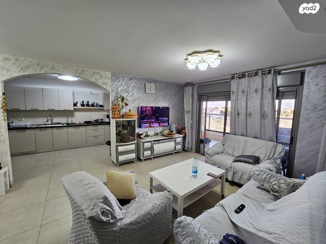 דירה, נשר, ערד