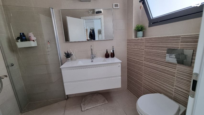 דירה, שער הגיא, יקנעם עילית