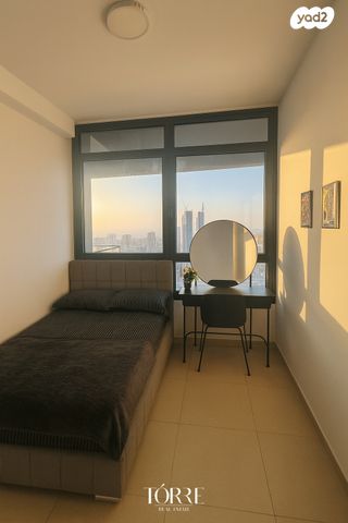 דירה, דרך מנחם בגין 158, מונטיפיורי, הרכבת, תל אביב יפו