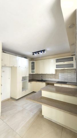 דירה, כרמל, אחוזת הנשיא, רחובות