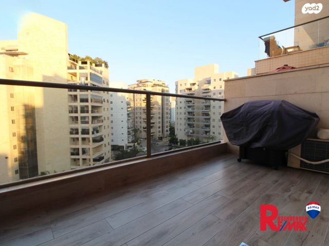 דירה, אהוד מנור 13, קרית אילון, חולון