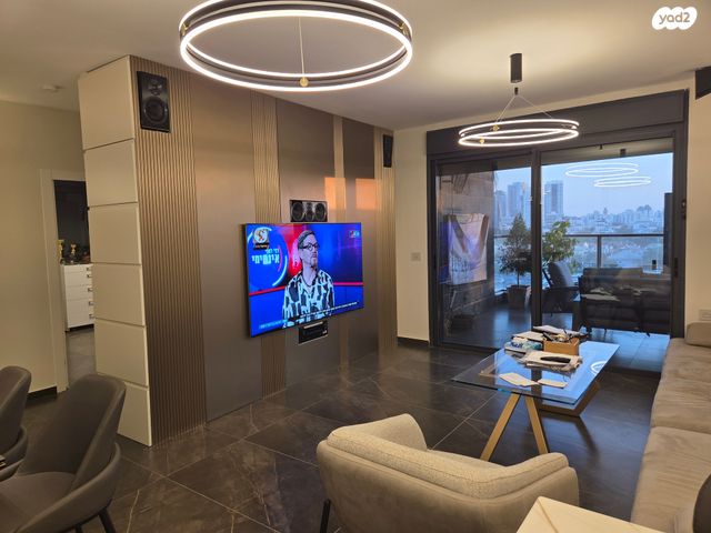 דירה, הצבר, נרקיסים, ראשון לציון