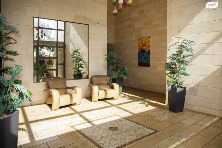 גג/ פנטהאוז, משמר הגבול, הפארק, חדרה