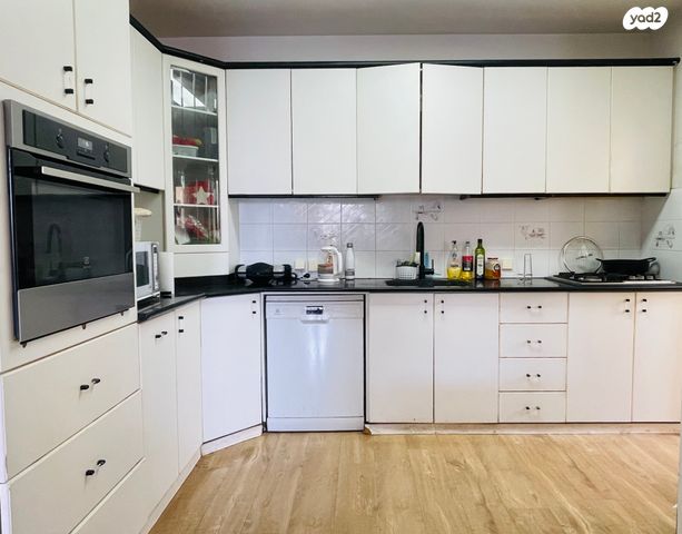 דירה, ישורון, רמתיים, הוד השרון