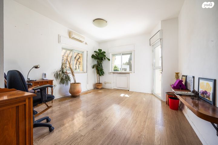 דירה, צבי גרץ 5, עמק רפאים, המושבה הגרמנית, ירושלים