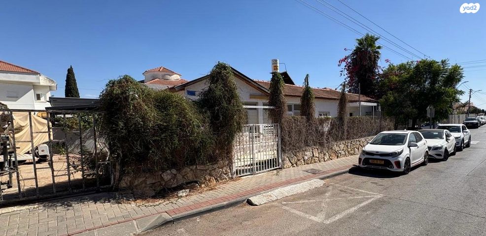 דו משפחתי, החצב, שיכוני המזרח, ראשון לציון