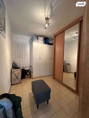 דירה, שדרות ששת הימים 17, נווה אליעזר וכפר שלם מזרח, תל אביב יפו