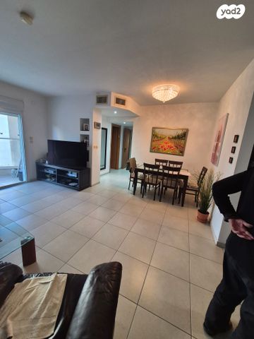 דירה, עלוני נח, מוצקין הותיקה, קרית מוצקין