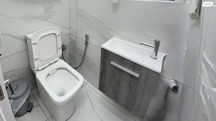 דירת גן, המעפילים, גבעת אולגה, חדרה