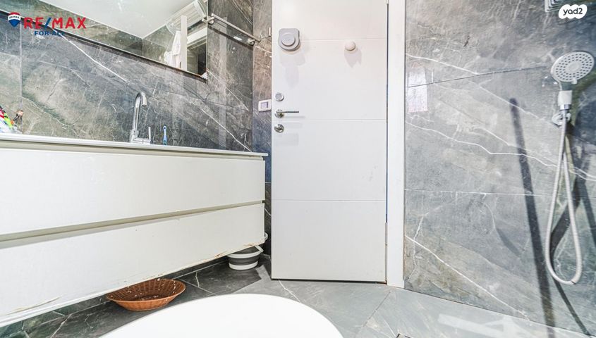 גג/ פנטהאוז, הרב מנצור בן שמעון, אשקלון