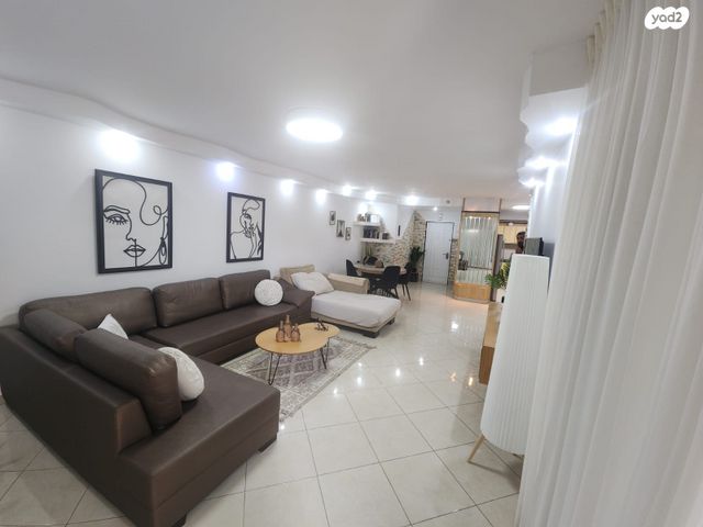 דירה, יהודה הלוי, רובע ה', אשדוד