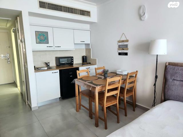 דירה, דוד אלעזר 10, חוף הכרמל, חיפה