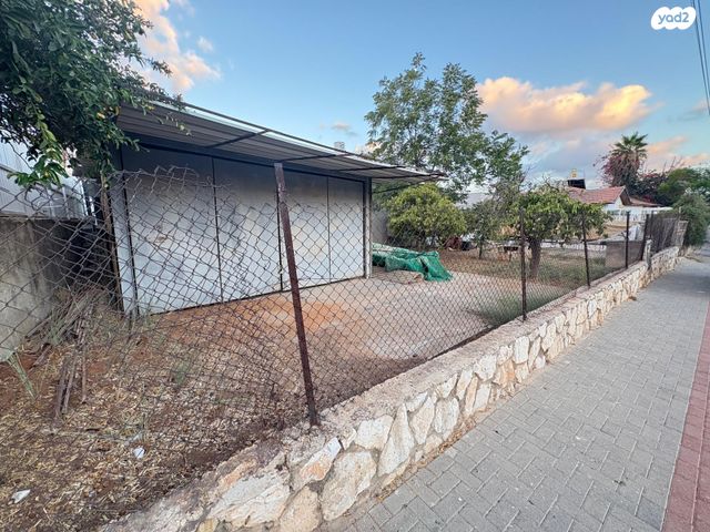 דו משפחתי, החצב, שיכוני המזרח, ראשון לציון